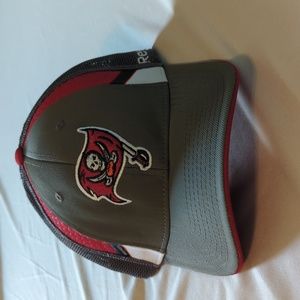 Fitted Brown & Red Tampa Bay Buccaneers Hat
